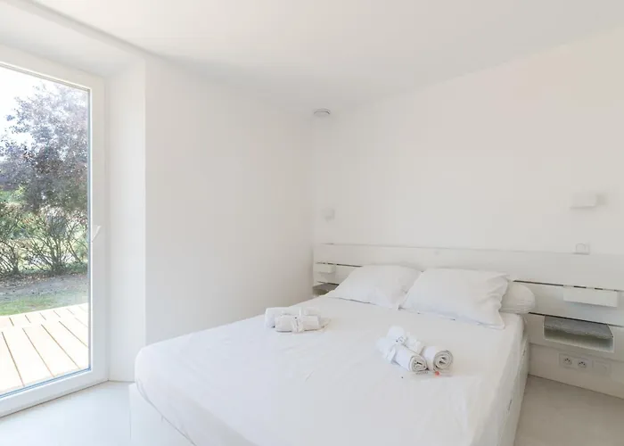 Grande Maison Proche Centre De *